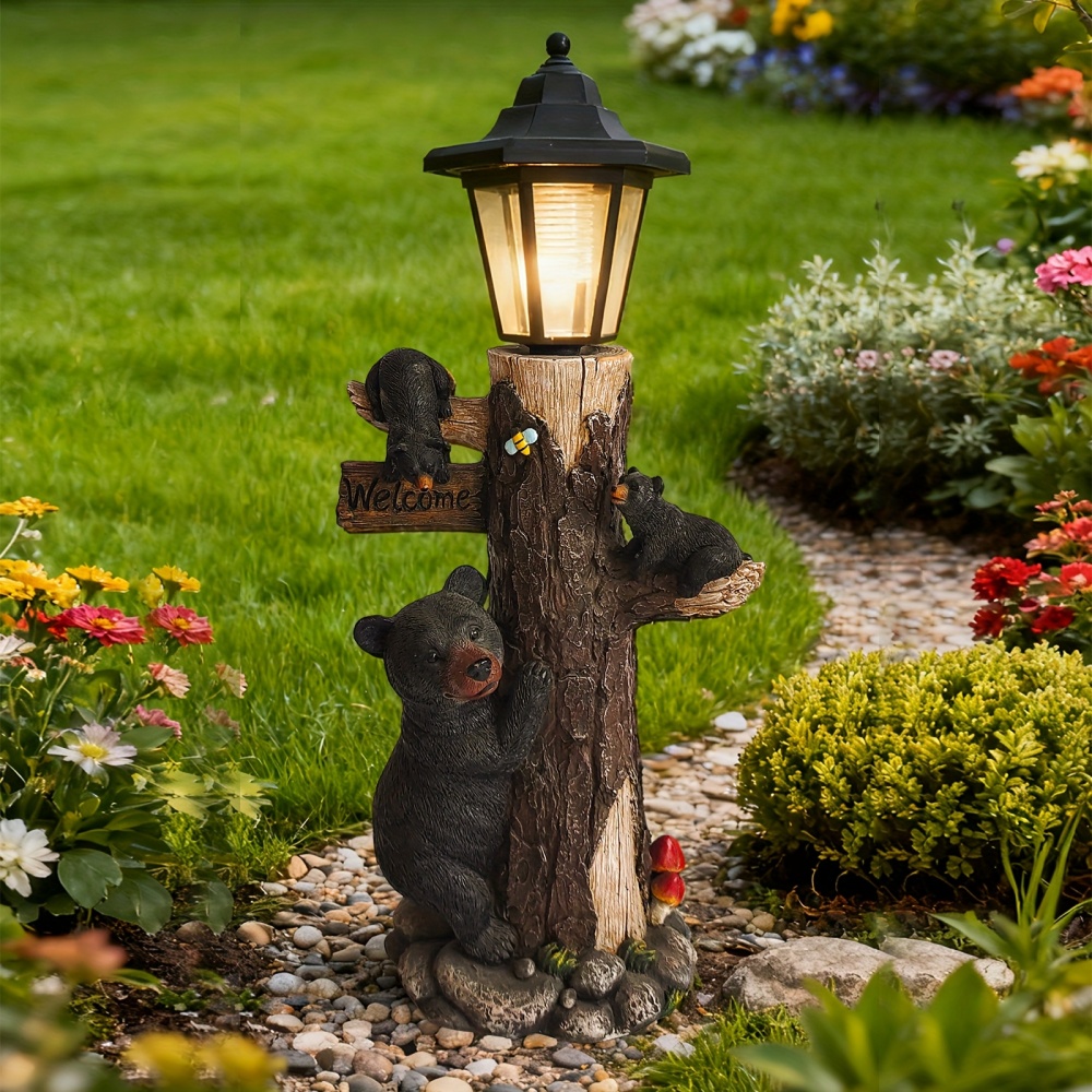 Outdoor Lighting On Trees - تمثال دب أسود كعلامة ترحيب للحديقة